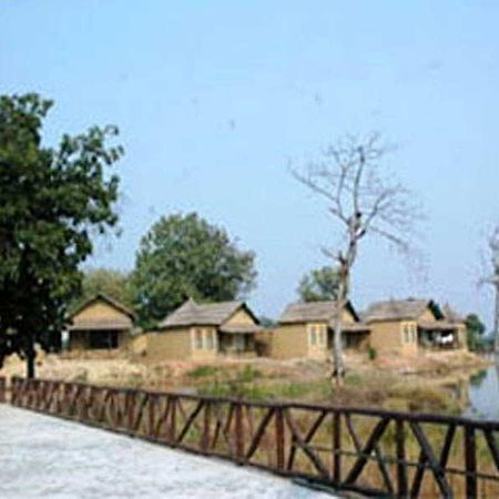 Tiger Lagoon Hotel Bandhavgarh National Park Екстериор снимка