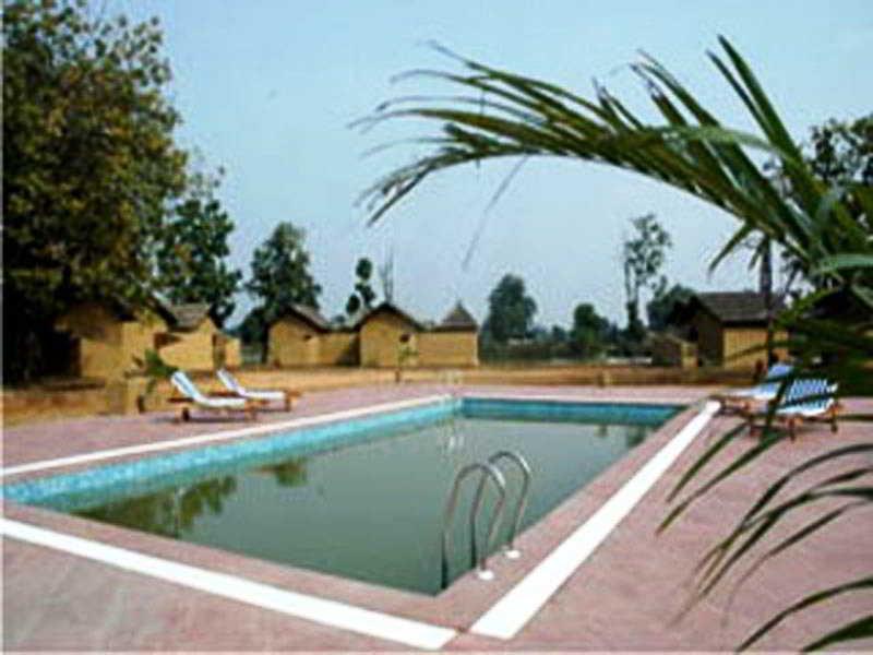 Tiger Lagoon Hotel Bandhavgarh National Park Екстериор снимка