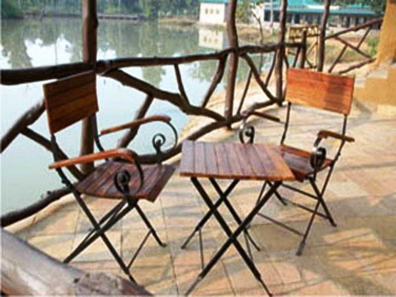 Tiger Lagoon Hotel Bandhavgarh National Park Екстериор снимка