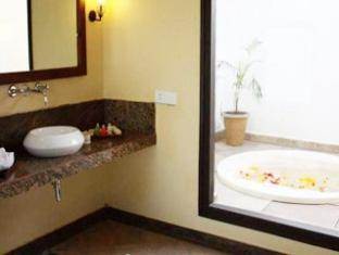 Tiger Lagoon Hotel Bandhavgarh National Park Екстериор снимка