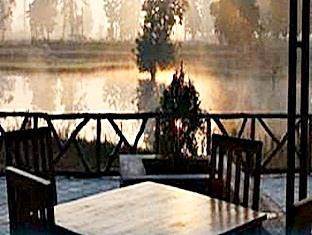 Tiger Lagoon Hotel Bandhavgarh National Park Екстериор снимка